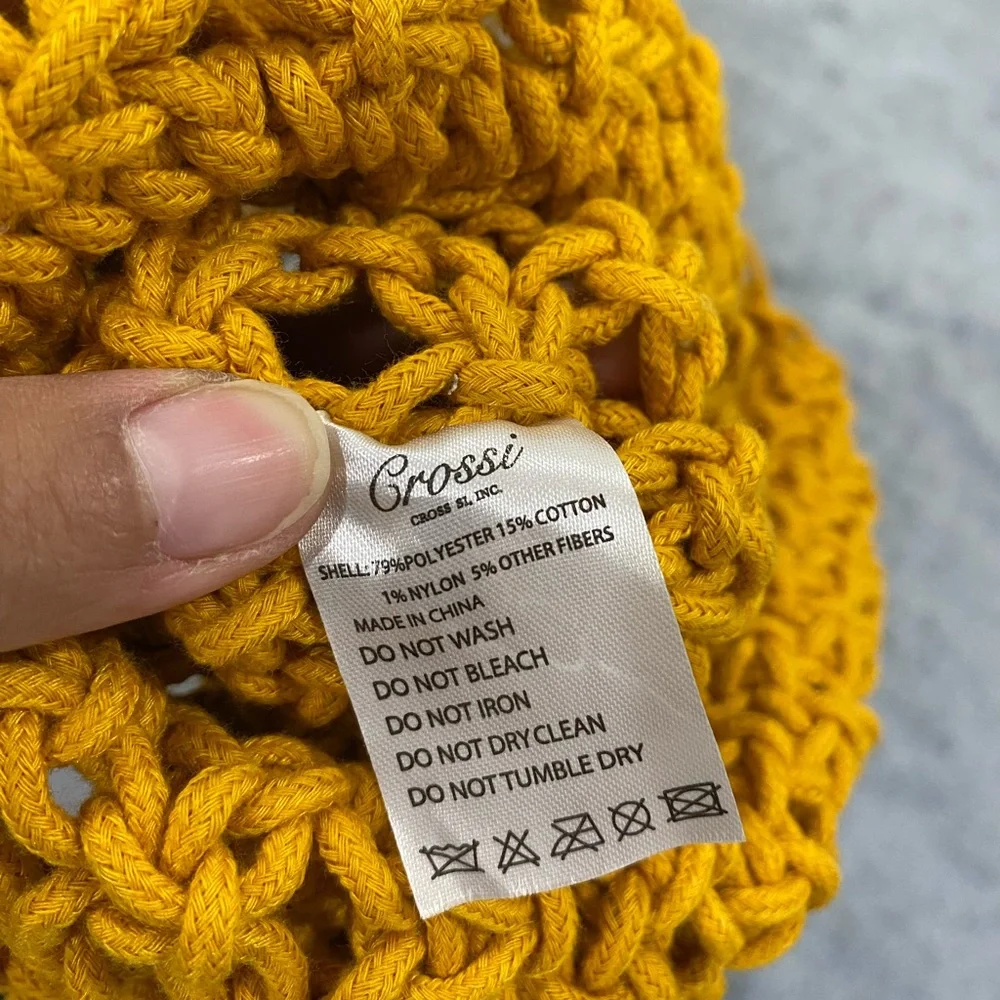 Yellow Woven Handbag with Wooden Handles - Picture 5 of 7